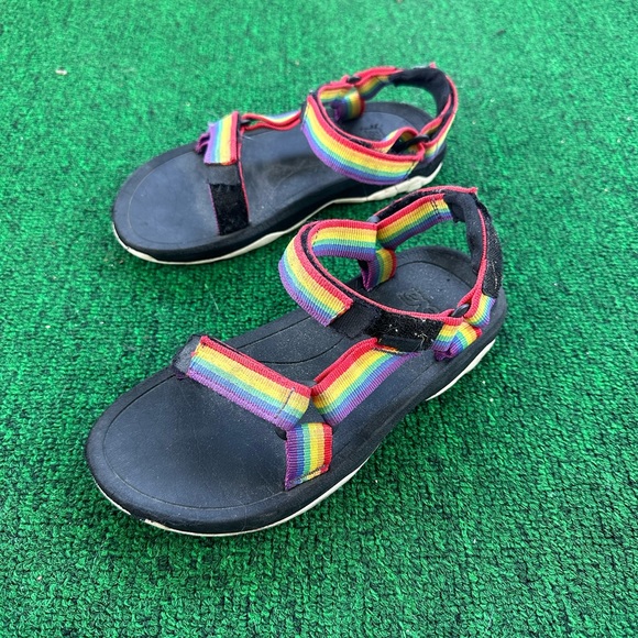 Kids Teva Tevas Sandals Rainbow Used Size 1 Little Kid - Picture 8 of 8